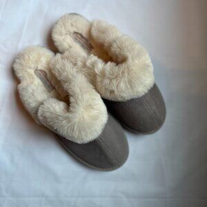 WeatherProof Vintage Slippers - New Without Tags- "Jennifer" Style